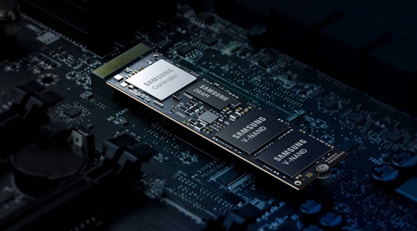 2TB 799很便宜?SSD硬盘还得降!三星量产新技术 更内卷