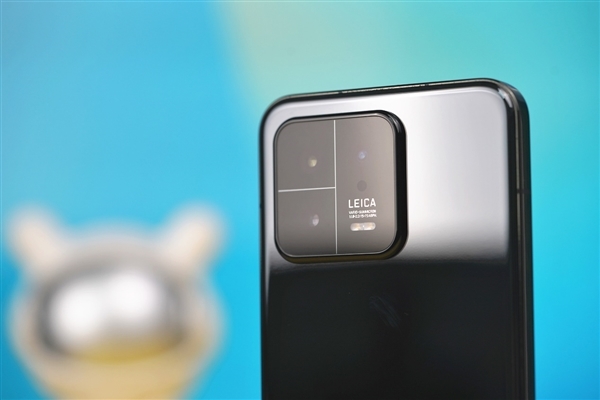 iPhone 15 Ultra渲染图出炉：新设计“抄袭”小米13