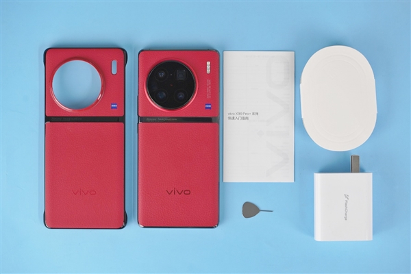 全球首发的第二代骁龙8！vivo X90 Pro+开箱图赏