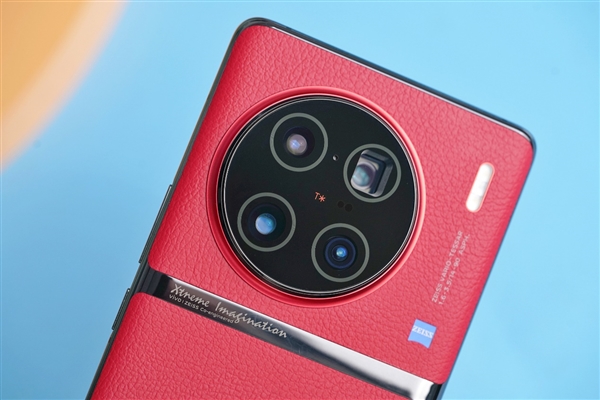 全球首发的第二代骁龙8！vivo X90 Pro+开箱图赏