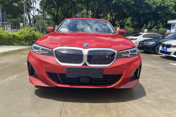 34.99万起的电动3系值吗？体验宝马i3