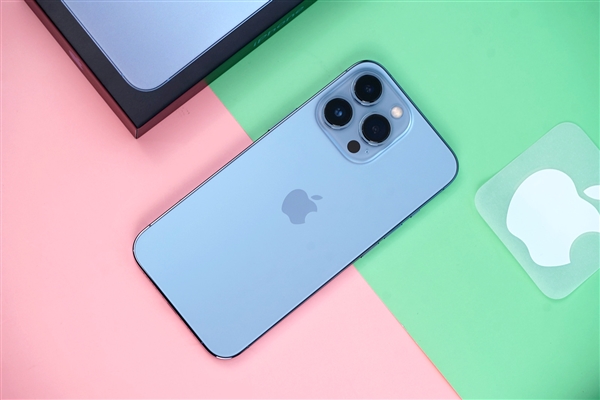 忠诚度第一!49%的iPhone用户不换其它品牌:抢走华为份额