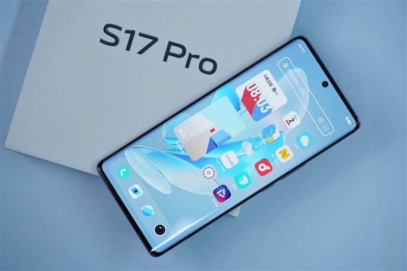 8mm以下我最能打!vivo S17 Pro评测:3499元轻薄手机之王