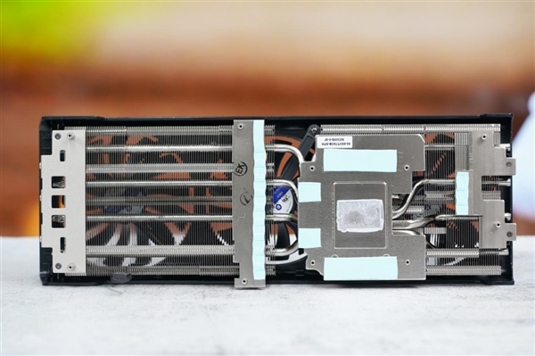 16GB显存非常能打！讯景RX 6800图赏