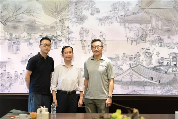 “马云背后的男人”正式执掌阿里!前CEO获投资10亿美元