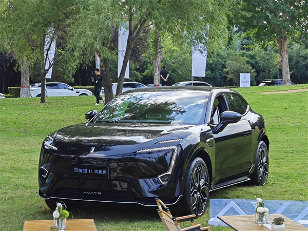 28万起买华为两大核心技术:阿维塔11鸿蒙版上市卖爆了