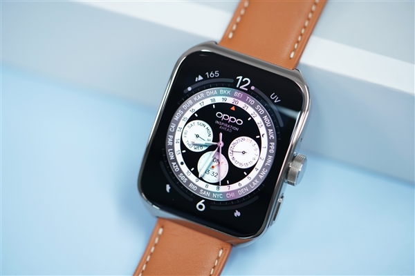 绝美全曲面柔性屏!OPPO Watch 4 Pro图赏