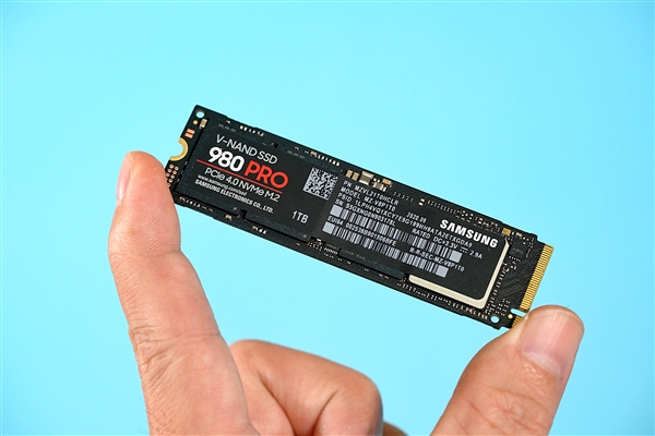 闪存价格跌到头 涨35%也接受!三星等疯狂减产 SSD赶紧买