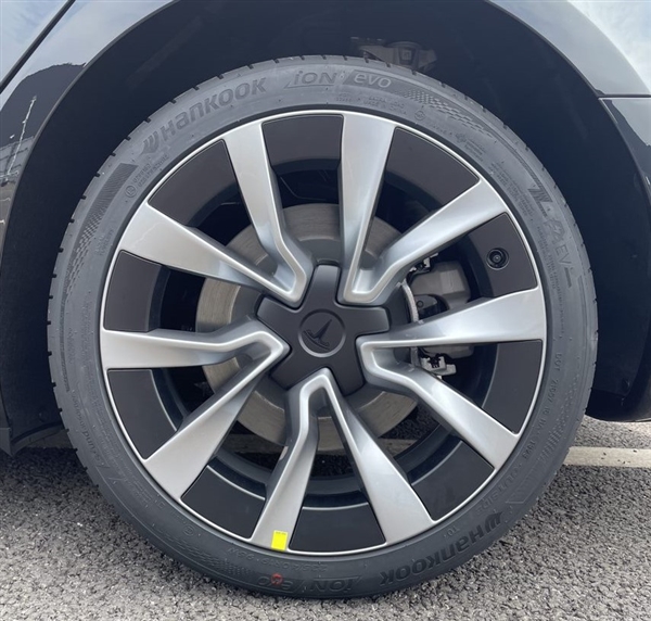 25.99万起 新款国产特斯拉Model 3申报：双电机“+”版亮相