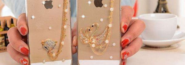 手机壳有臭味的是不是有毒