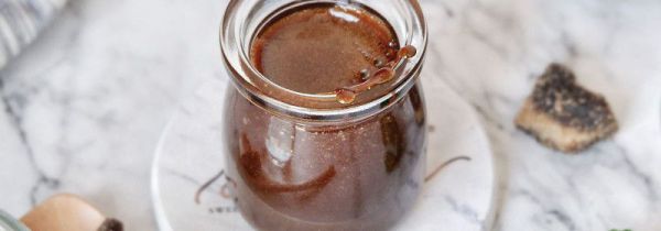 蜂蜜2年了发黑还能喝吗