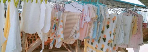 乳胶漆弄在衣服上怎样能洗干净