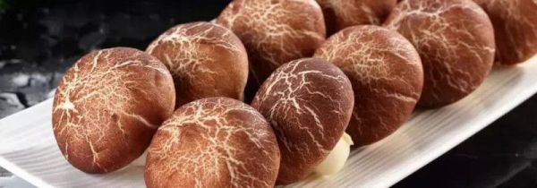 香菇发霉了洗净能吃吗