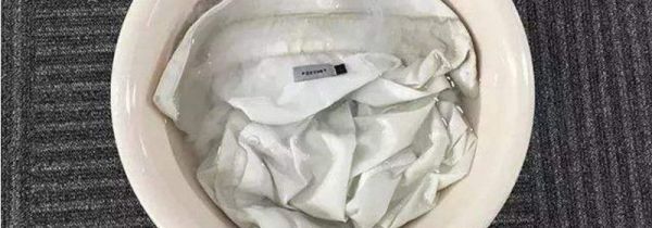 白色衣服染色了怎么办,要怎么洗
