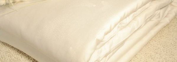 丝棉被能用洗衣机洗吗