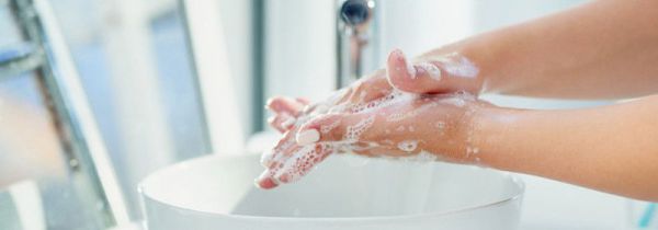 系绳子的口罩怎么戴