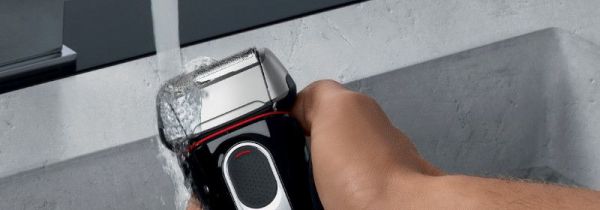 电动剃须刀怎么清洁
