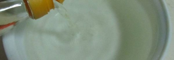 地板砖一擦有腥味怎么办