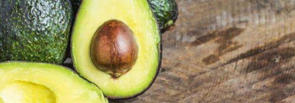 如何挑选牛油果