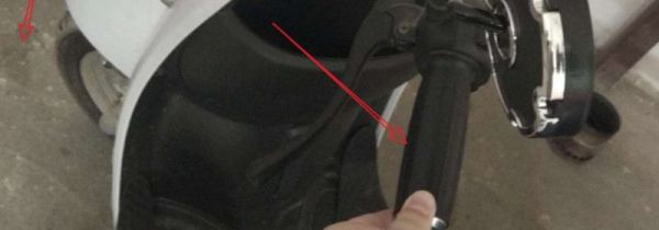 电瓶车怎么锁龙头