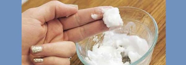 灯罩胶发黄用什么清洗干净