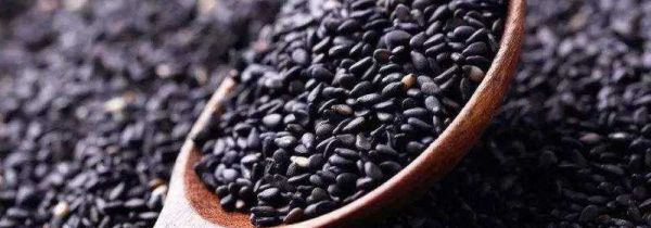 超市买的黑芝麻炒的时候要洗吗