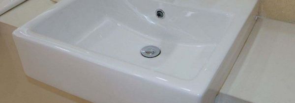 洗脸盆塞按压死了咋办