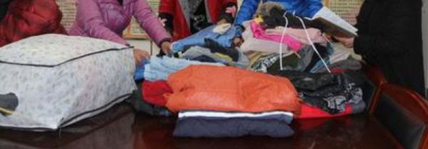 怎么捐赠衣服给贫困地区