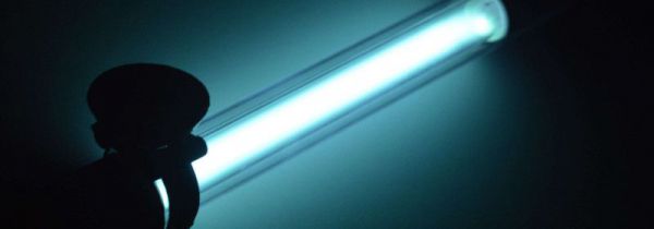 紫外线灯属于什么垃圾