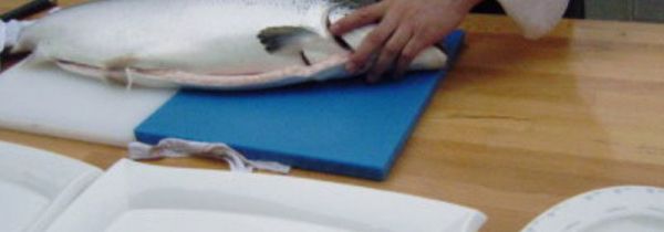 新鲜的三文鱼怎么处理