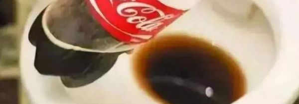 可乐加什么可以洗马桶