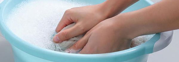 衣物消毒液可以和洗衣液一起用吗