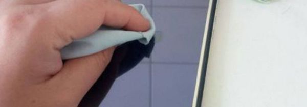 酒精可以擦手机屏幕吗