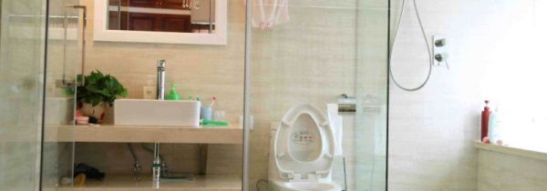 如何清洗淋浴房玻璃上的水垢