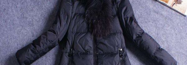 羽绒服受潮发霉有黑点