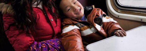 坐火车带小孩要买票吗