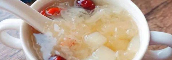 冰糖雪梨银耳汤的禁忌