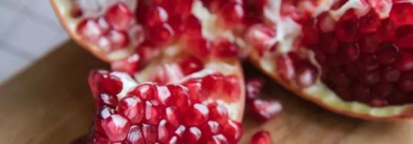 石榴榨汁需要去籽吗