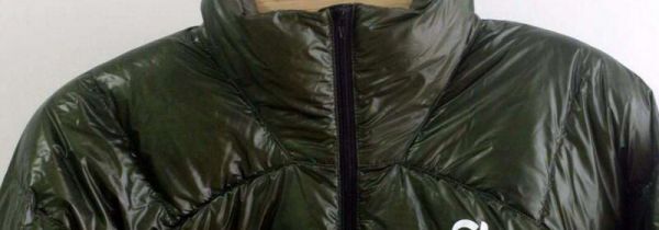 羽绒服衣领变黑怎么洗