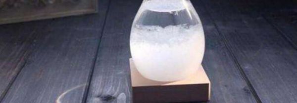 风暴瓶破了吸入有毒吗