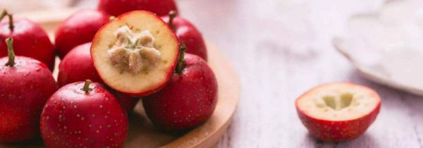 螃蟹和山楂吃了怎么办