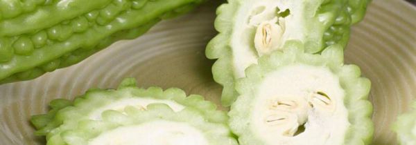 苦瓜和红萝卜可以一起吃吗