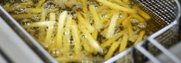 空气炸锅需要放油吗