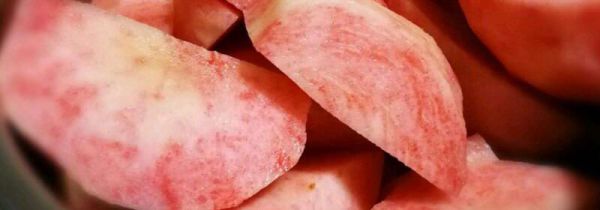 桃子果肉变褐色能吃吗