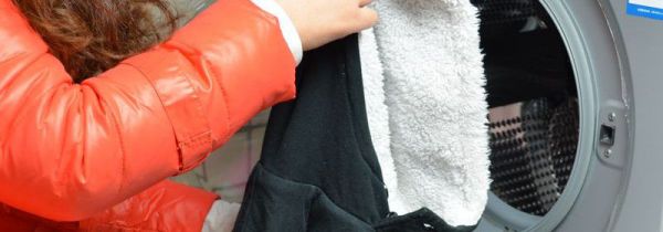 衣服上沾了很多头发茬怎么办