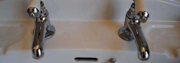 洗手池水龙头怎么换
