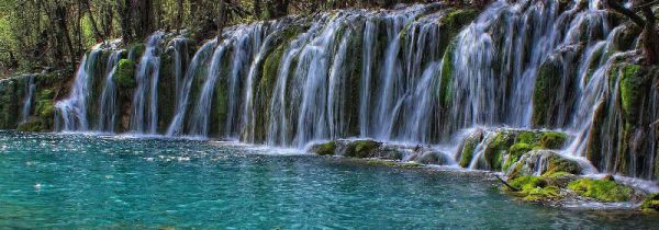 世界自然遗产九寨沟属于中国哪个省