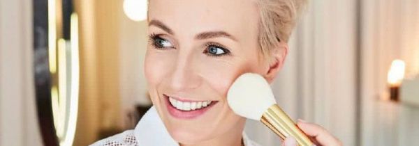 干皮能用粉饼吗