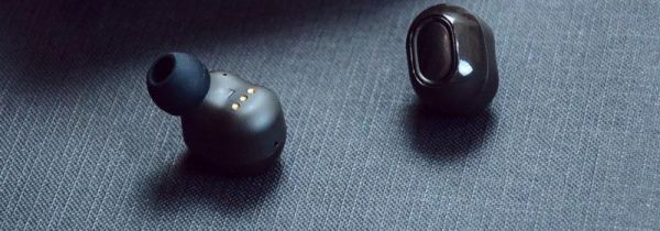 蓝牙双耳机只能响一边