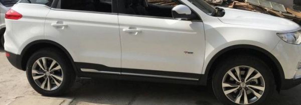 吉利博越如何一键关窗和锁车